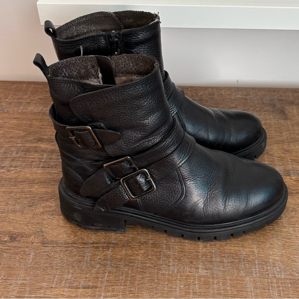 Black Genuine Leather Fur Lined Biker Boots